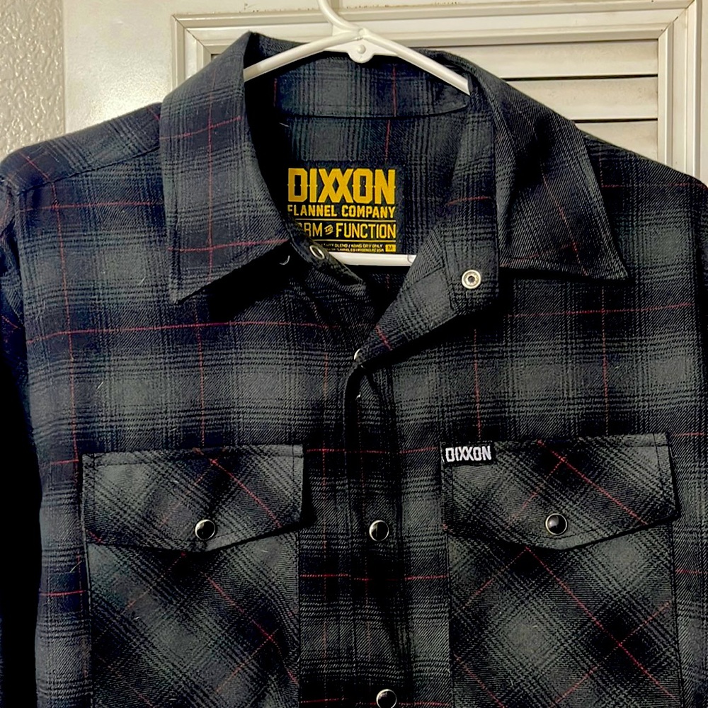Limited edition SOLD OUT DIXXON FLANNEL! Button down!